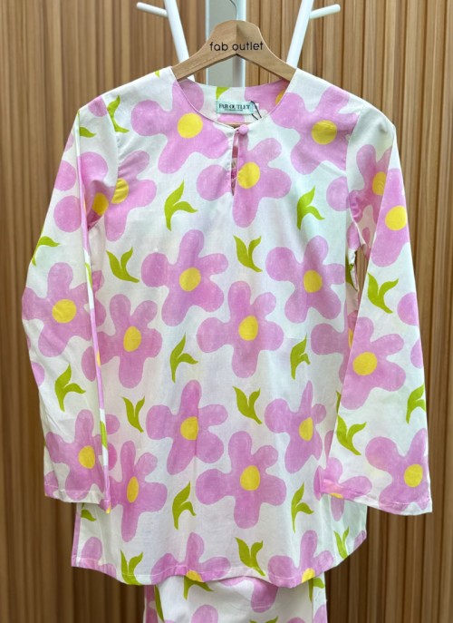Kurung Shape in Floral Pink