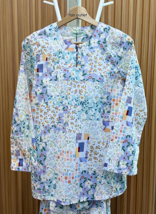 Kurung Shape in Pixel Blue