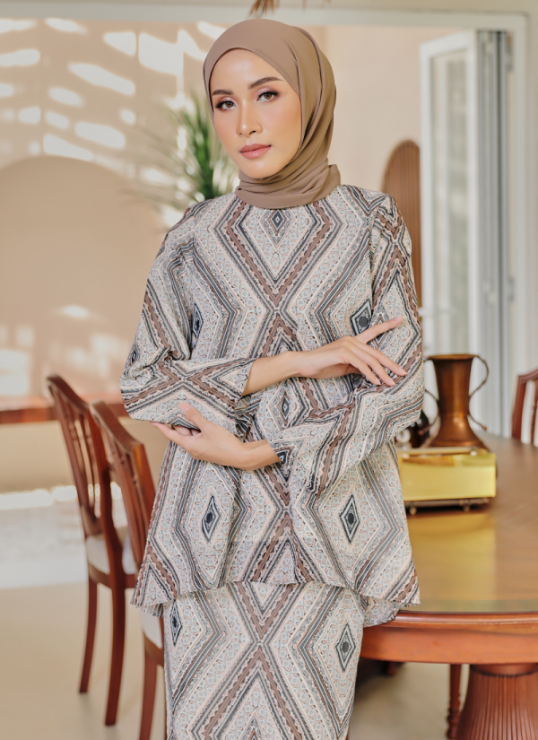 Kurung Ranee in Indrani