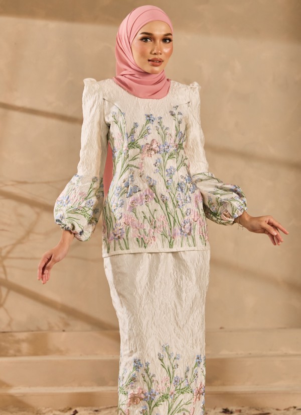 [PRE ORDER] Kurung Grandeur in Deloura
