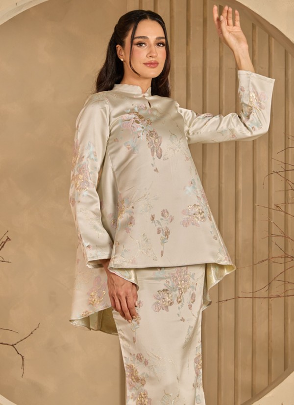 [PRE ORDER] Kurung Grandeur in Candella