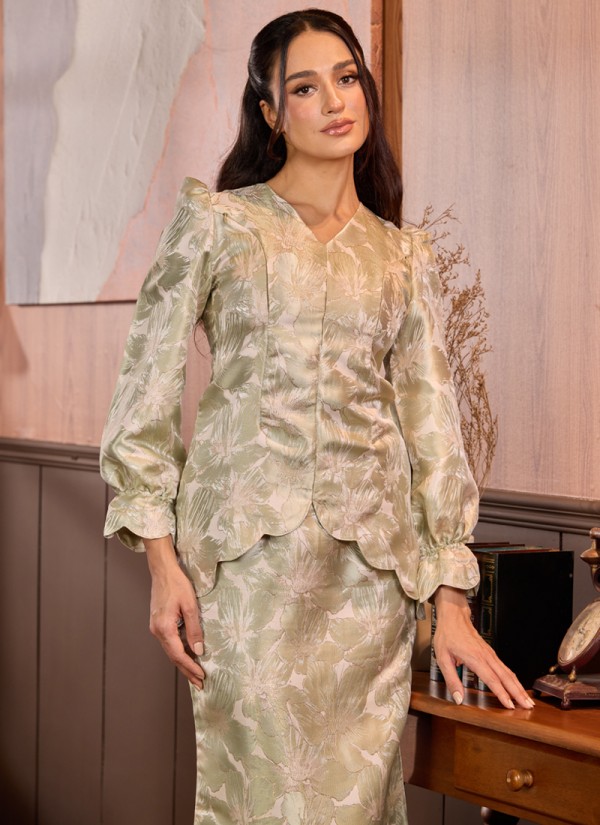 [PRE ORDER] Kurung Grandeur in Borealis