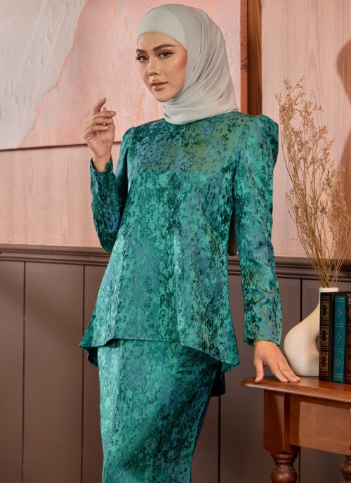 [PRE ORDER] Kurung Grandeur in Aurelia