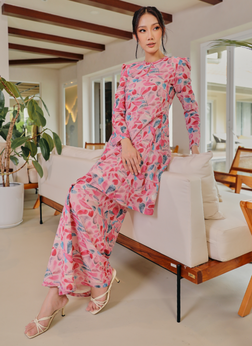 Kurung Jewel in Carnelian