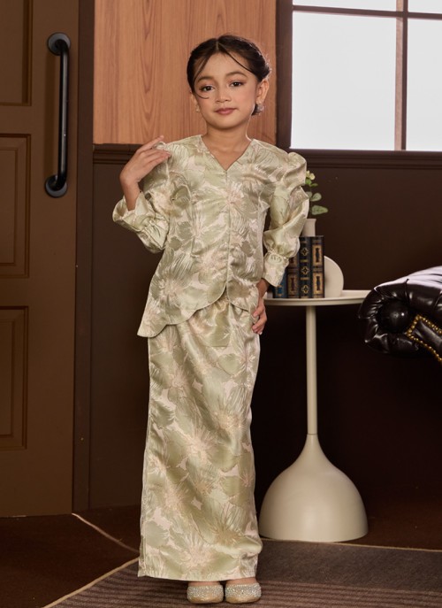 [PRE ORDER] Kurung Little Grandeur in Borealis