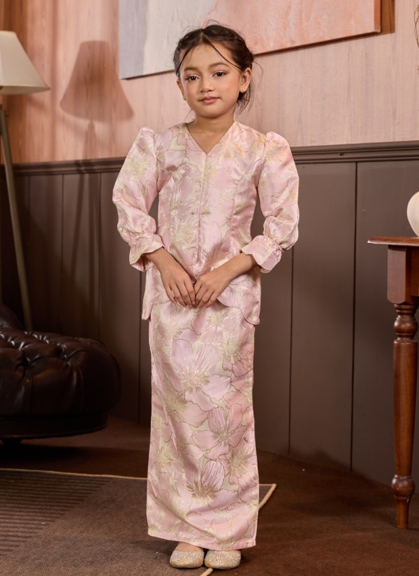 [PRE ORDER] Kurung Little Grandeur in Bohemia
