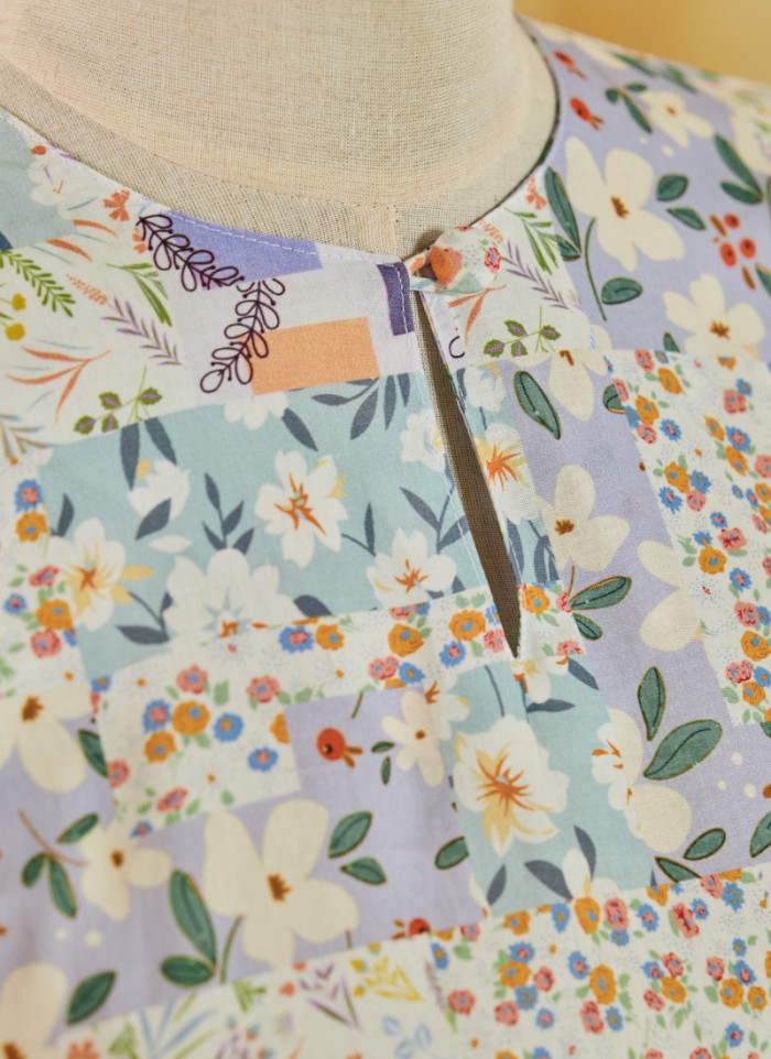 Kurung Shape 2.0 in Pixel Blue