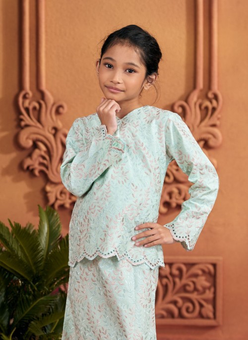 Kurung Sulam Little Regalia -  Icy Green