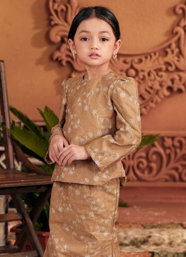 Kurung Sulam Little Imperial -  Tortilla Brown