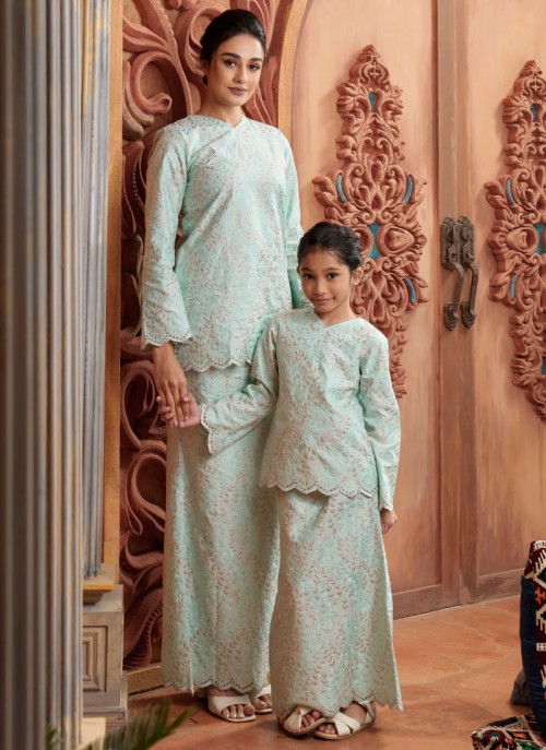 Kurung Sulam Little Regalia -  Icy Green