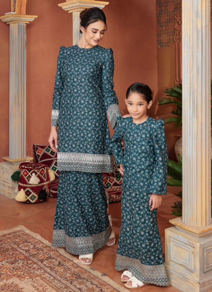 Kurung Sulam Little Imperial -  Midnight Green