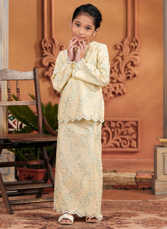 Kurung Sulam Little Regalia -  Pale Yellow