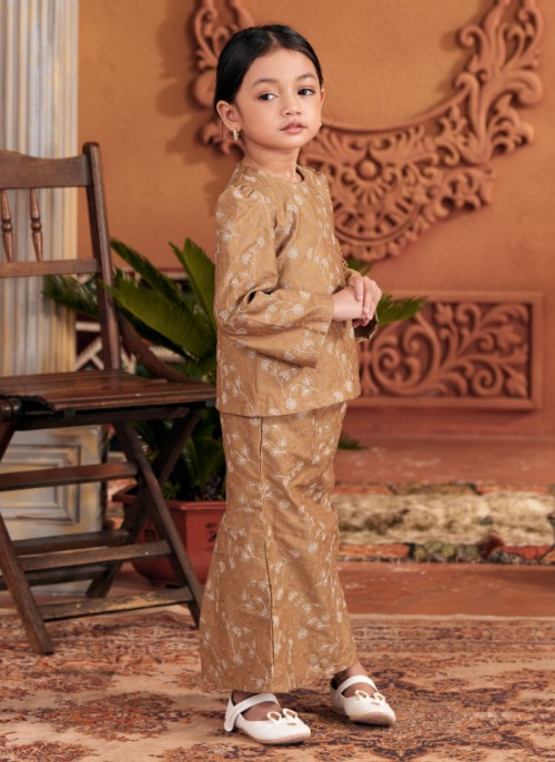 Kurung Sulam Little Imperial -  Tortilla Brown