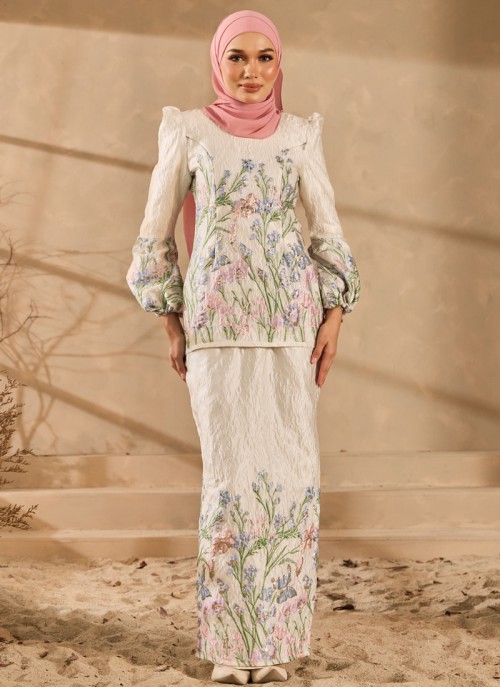 [PRE ORDER] Kurung Grandeur in Deloura