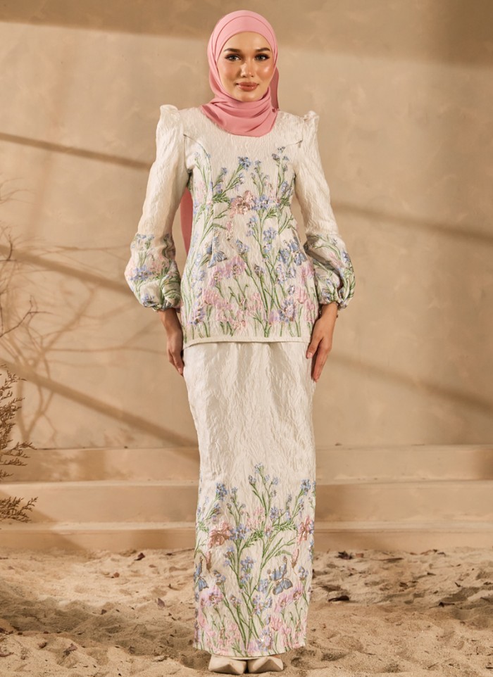 [PRE ORDER] Kurung Grandeur in Deloura
