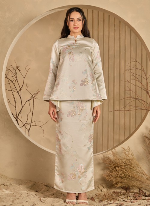 [PRE ORDER] Kurung Grandeur in Candella