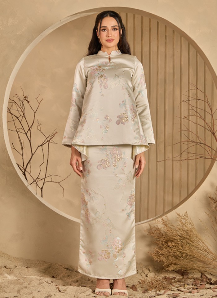 [PRE ORDER] Kurung Grandeur in Candella