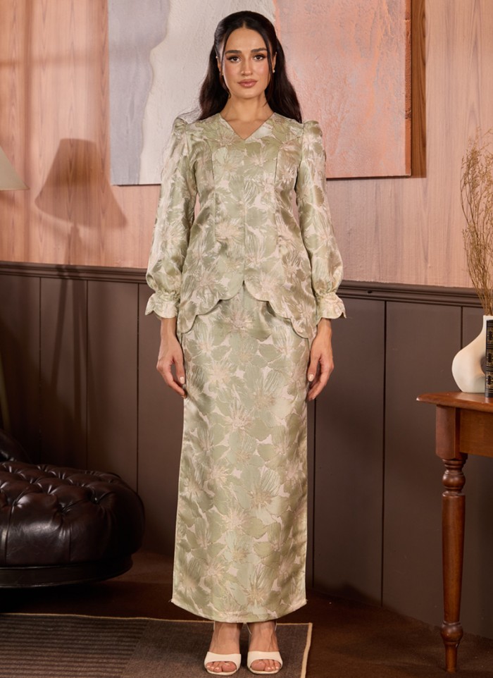 [PRE ORDER] Kurung Grandeur in Borealis