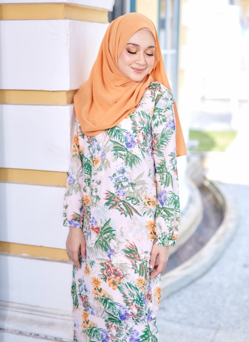 Kurung Luxury in Honey