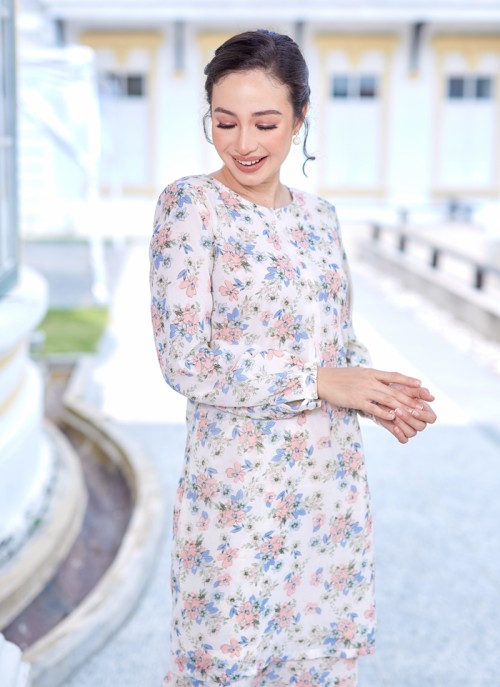Kurung Luxury in Truffle