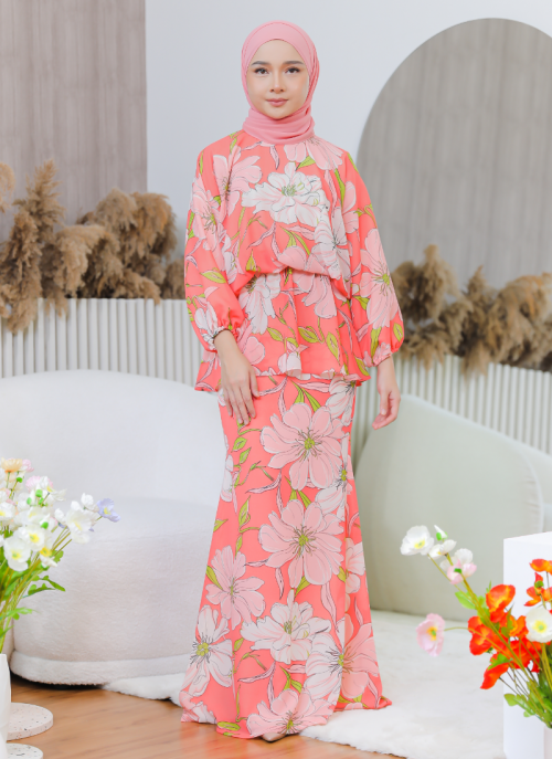 Kurung Hikari in Byoubu