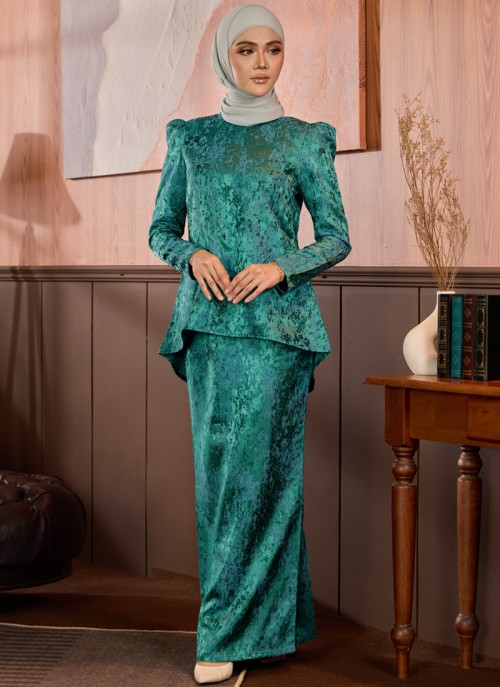 [PRE ORDER] Kurung Grandeur in Aurelia