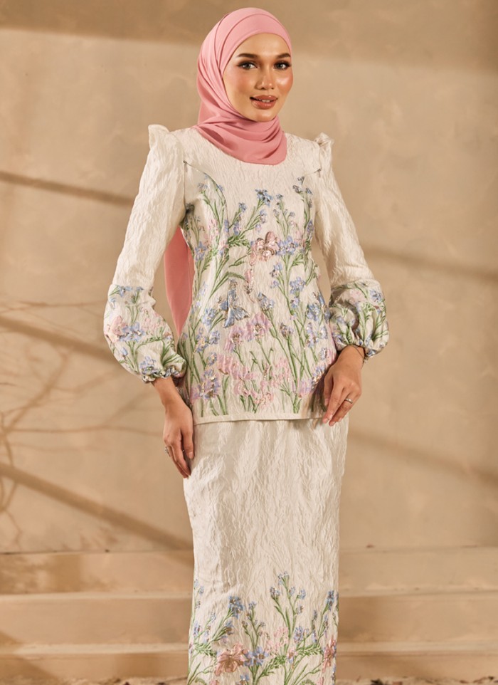[PRE ORDER] Kurung Grandeur in Deloura