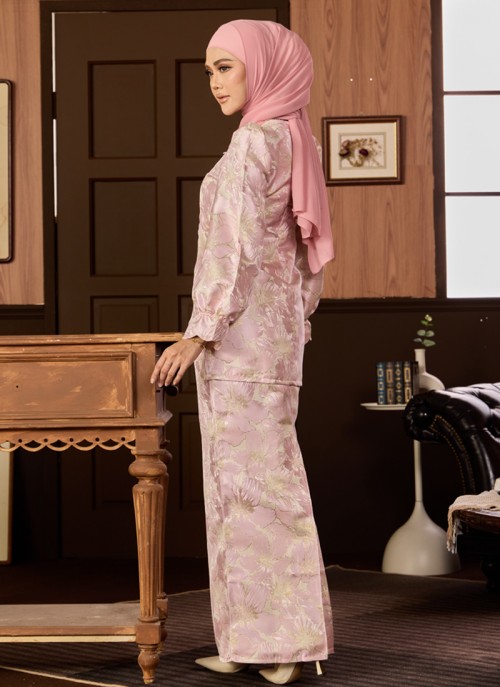 [PRE ORDER] Kurung Grandeur in Bohemia