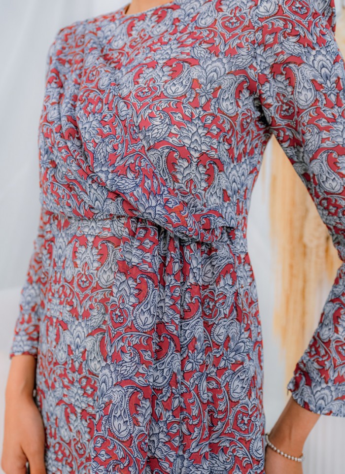 Kurung Phoenix in Aiguo