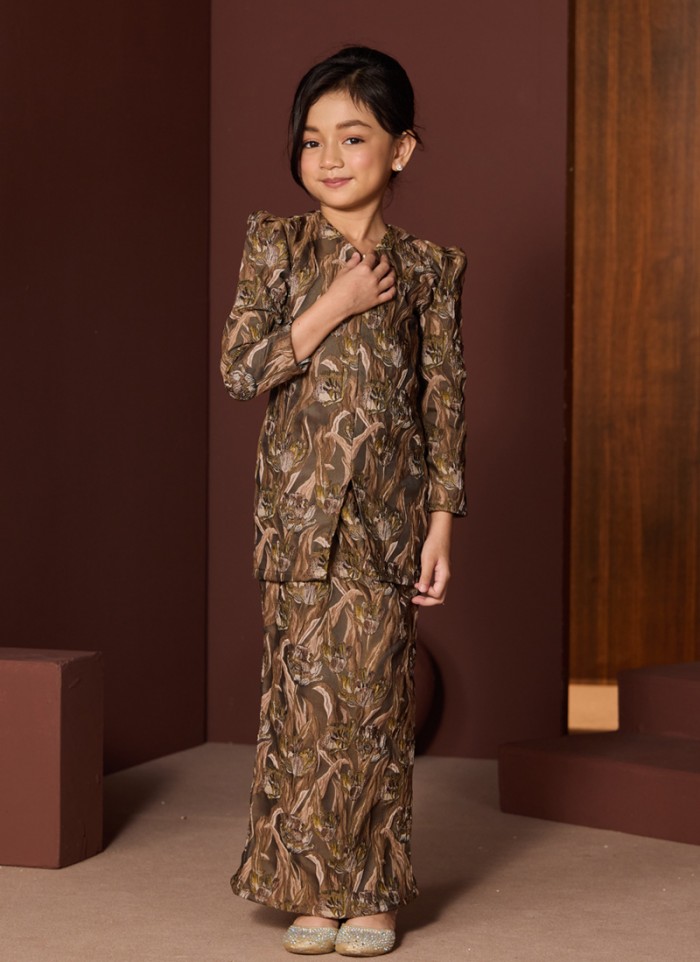[PRE ORDER] Kurung Little Grandeur in Galene