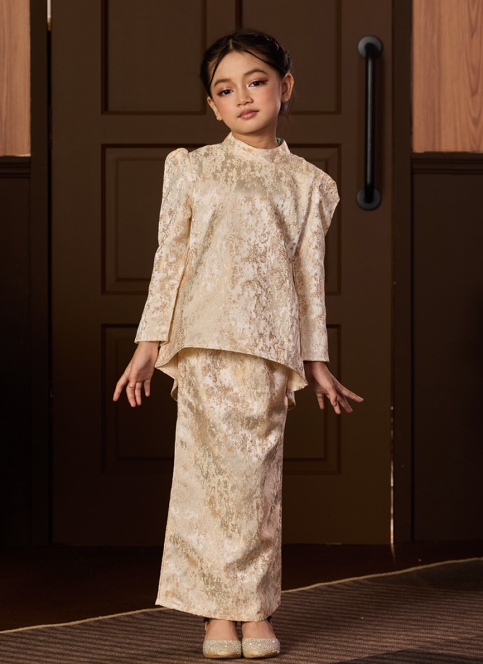 [PRE ORDER] Kurung Little Grandeur in Allora