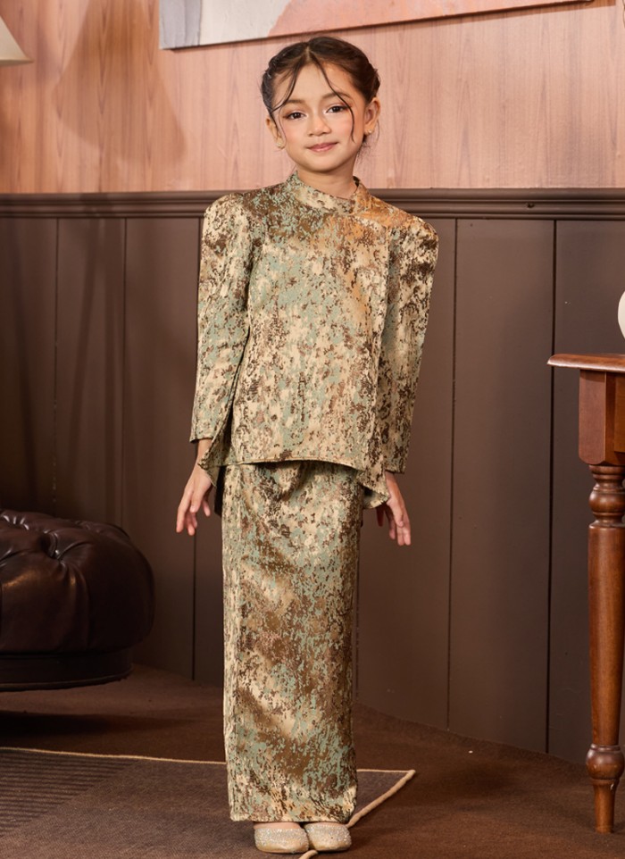 [PRE ORDER] Kurung Little Grandeur in Agatha