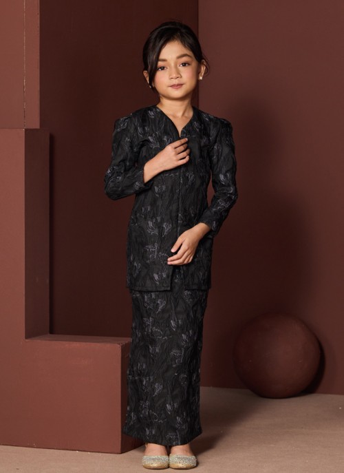 [PRE ORDER] Kurung Little Grandeur in Gavrielle