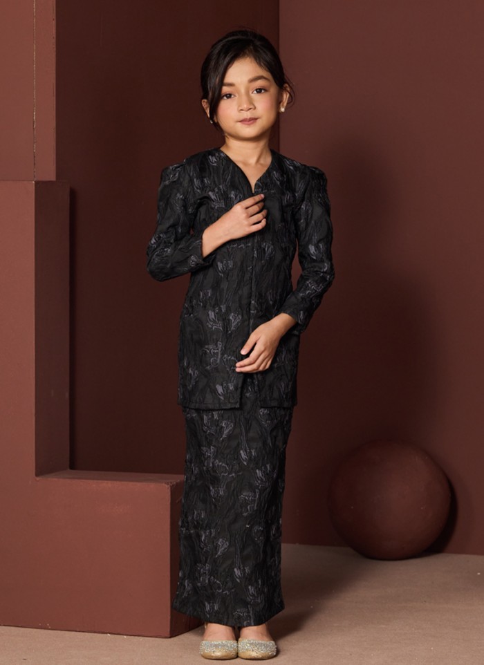 [PRE ORDER] Kurung Little Grandeur in Gavrielle