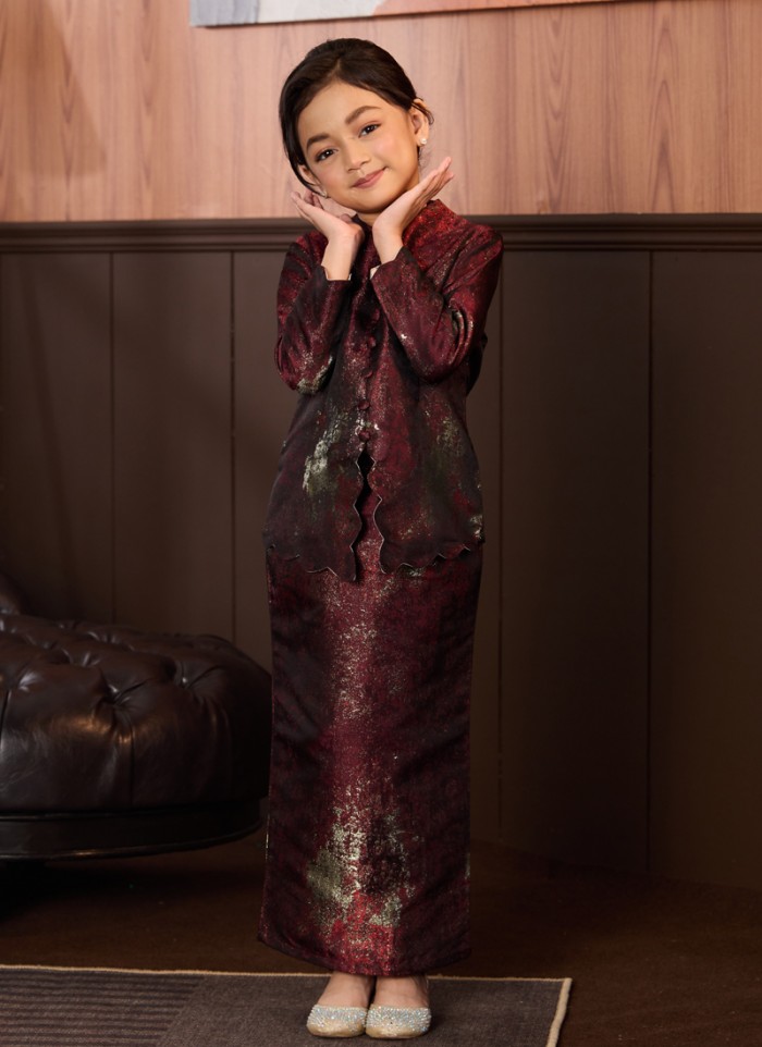 [PRE ORDER] Kurung Little Grandeur in Emeri