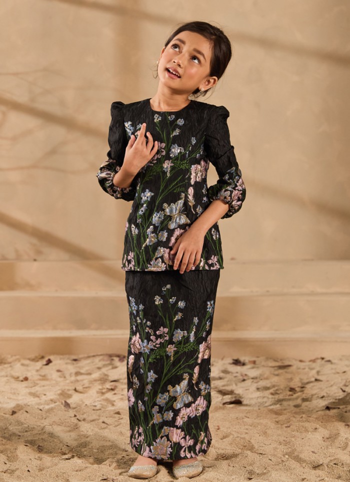 [PRE ORDER] Kurung Little Grandeur in Dremien