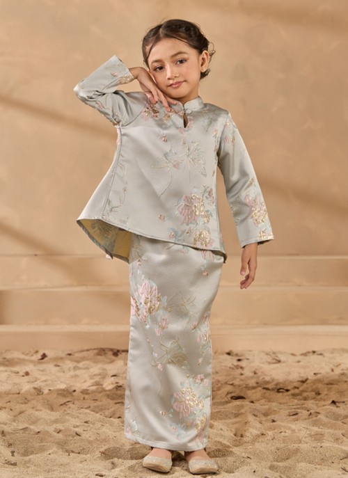[PRE ORDER] Kurung Little Grandeur in Cassia