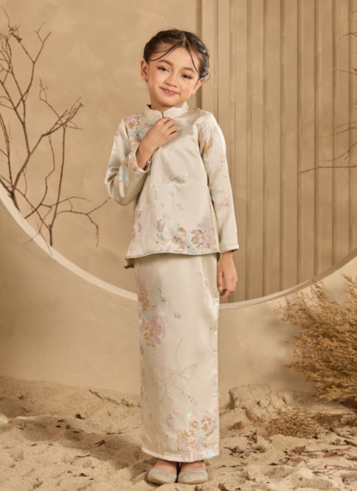[PRE ORDER] Kurung Little Grandeur in Candella