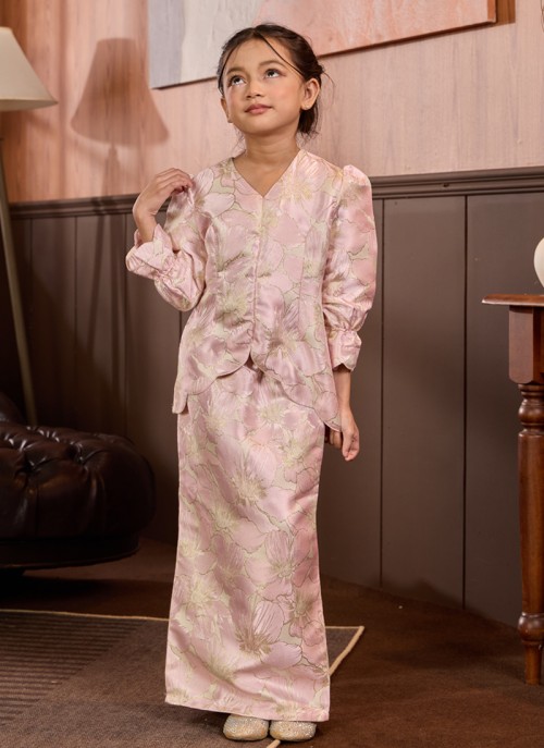 [PRE ORDER] Kurung Little Grandeur in Bohemia