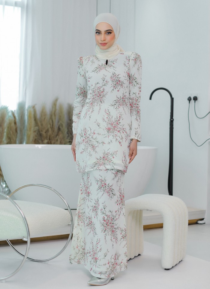 Kurung Duchess in Matilda
