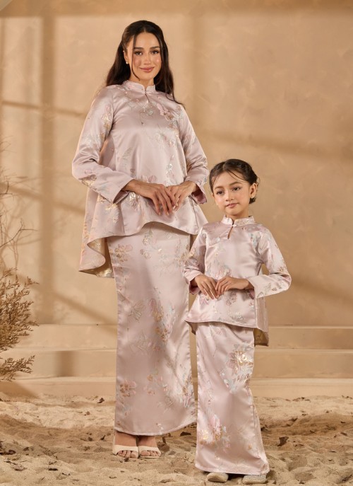 [PRE ORDER] Kurung Little Grandeur in Cherywod
