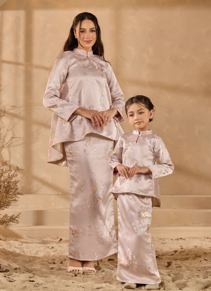 [PRE ORDER] Kurung Little Grandeur in Cherywod