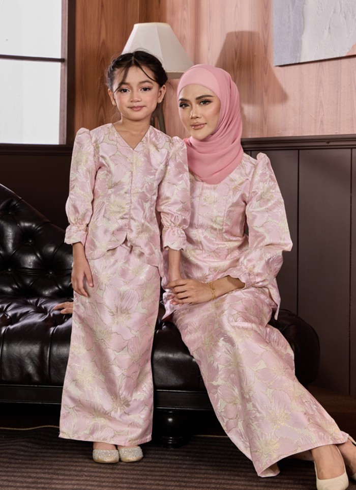 [PRE ORDER] Kurung Little Grandeur in Bohemia