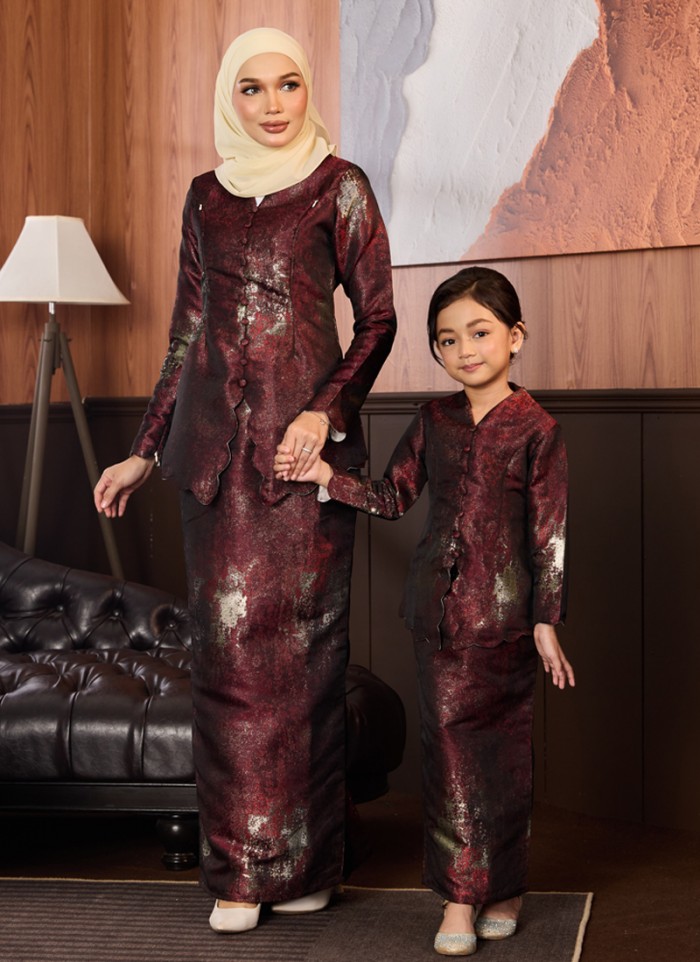 [PRE ORDER] Kurung Little Grandeur in Emeri