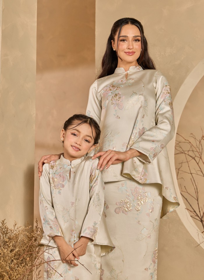 [PRE ORDER] Kurung Grandeur in Candella