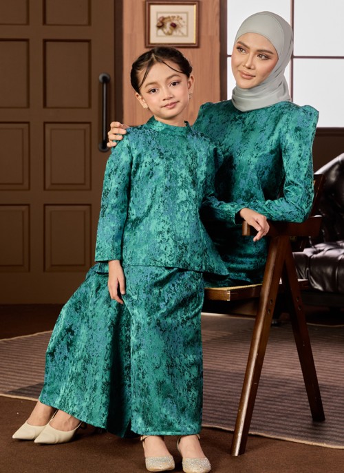 [PRE ORDER] Kurung Little Grandeur in Aurelia