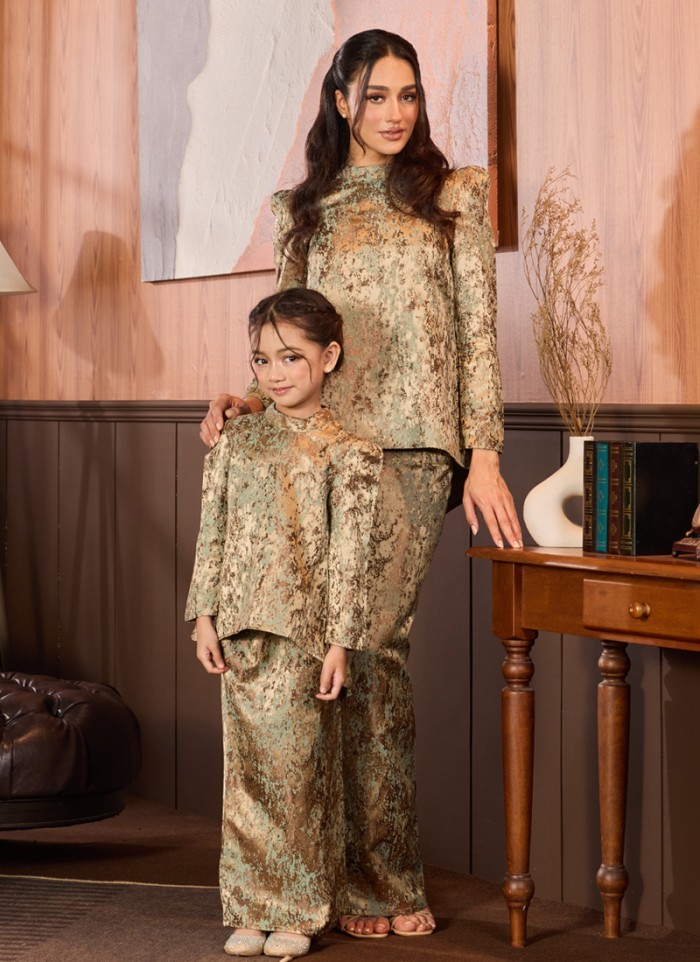 [PRE ORDER] Kurung Little Grandeur in Agatha