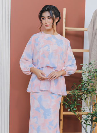 Kurung Hikari in Darika